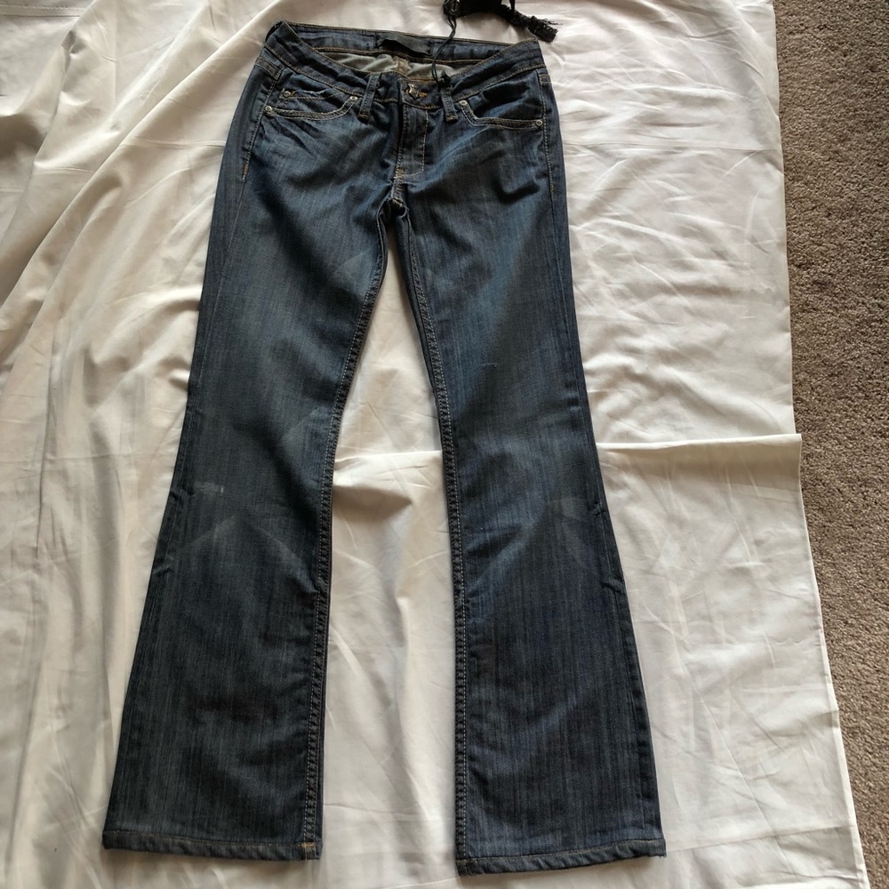 Monarchy Light Wash Bootcut Jeans. Sz 26. NWT!